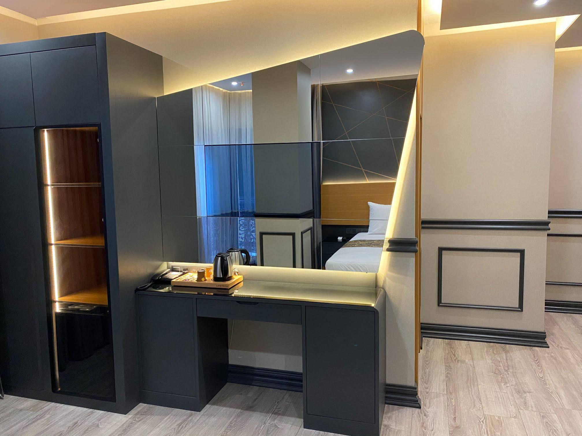 Confores Hotel Stambuł Zewnętrze zdjęcie