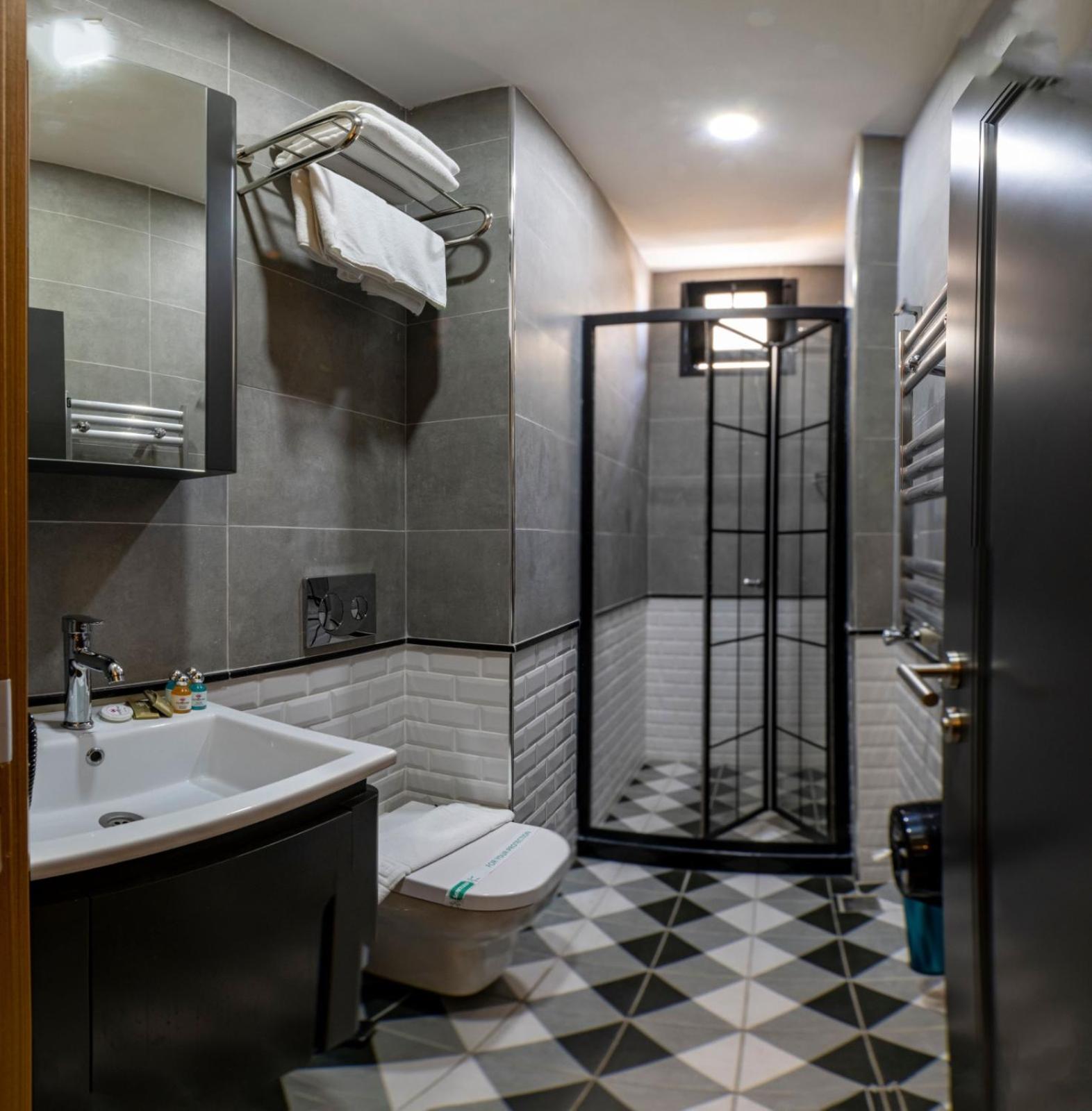 Confores Hotel Stambuł Zewnętrze zdjęcie